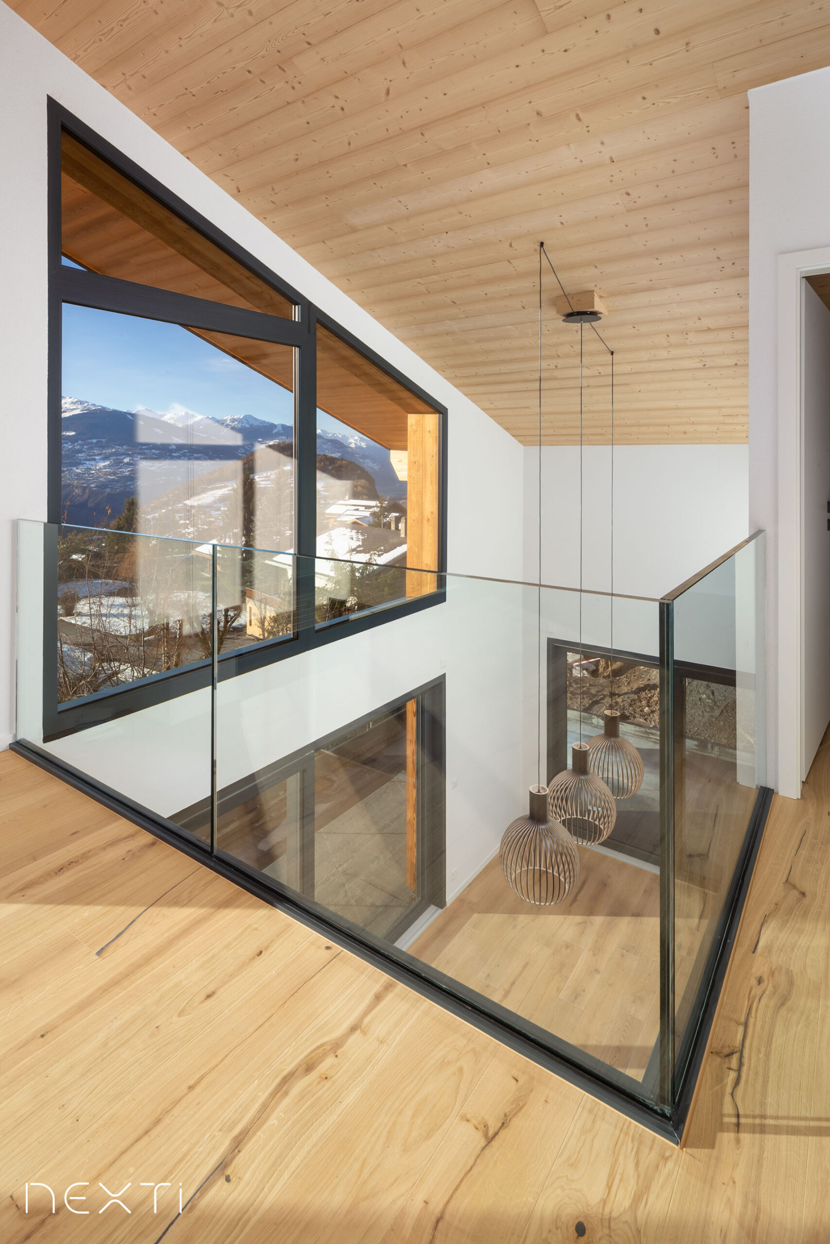 Mezzanine sous charpente du chalet D d'Arolla