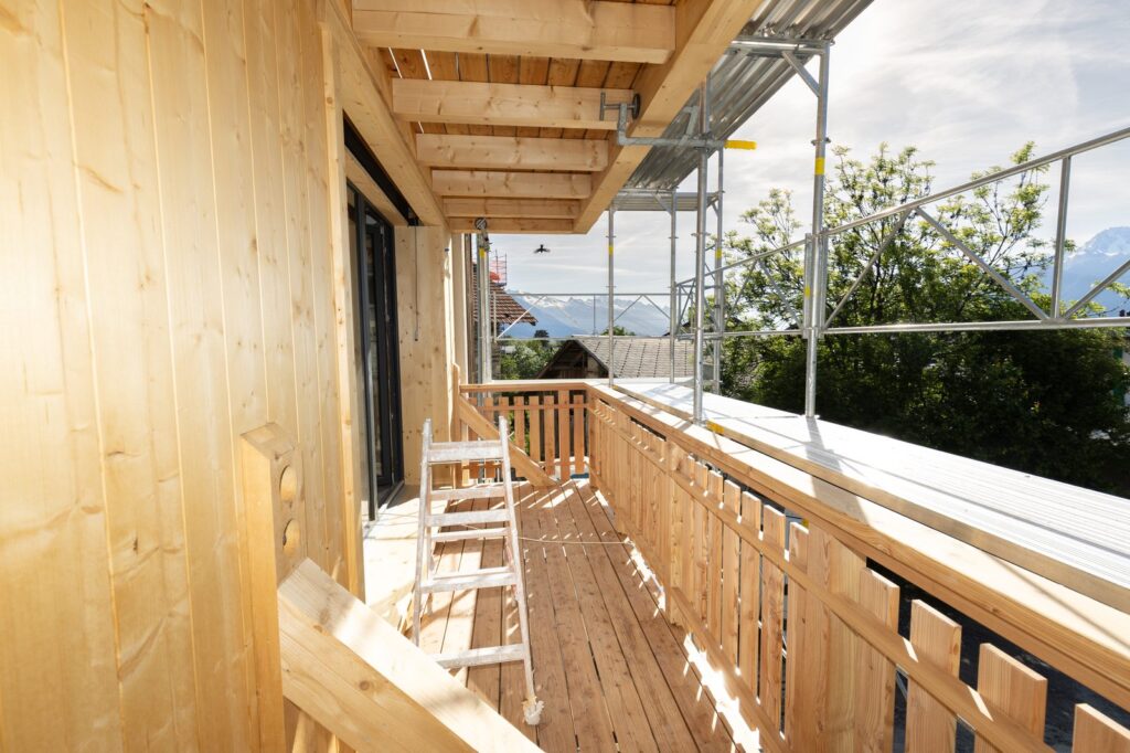 La Bergere - vue exterieure (balcon, vue montagne)