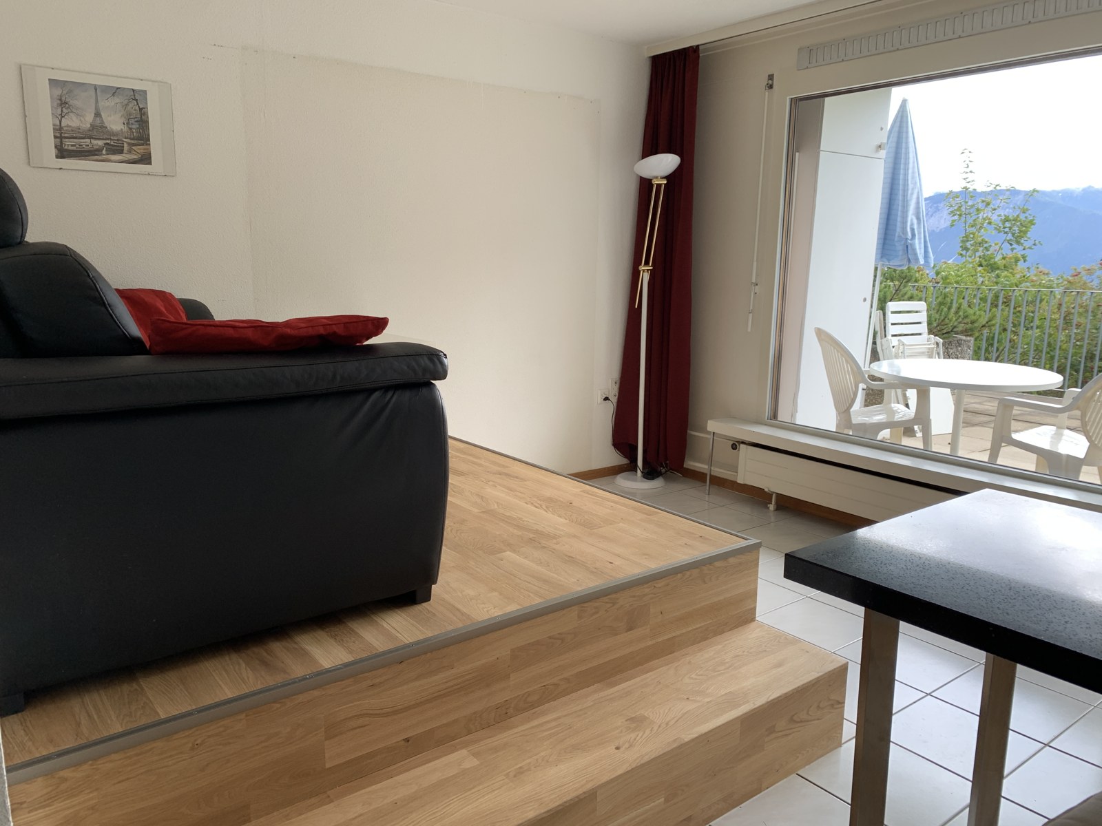 Séjour et accès terrasse