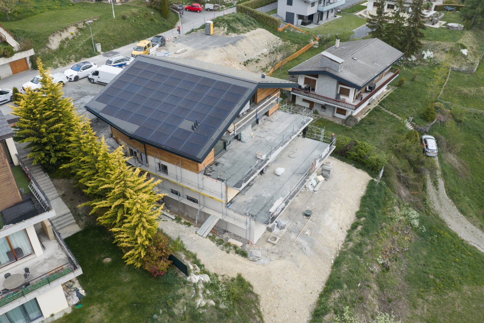 Vue d'ensemble aérienne du chantier de l'immeuble Monte Rosa, avril 2026